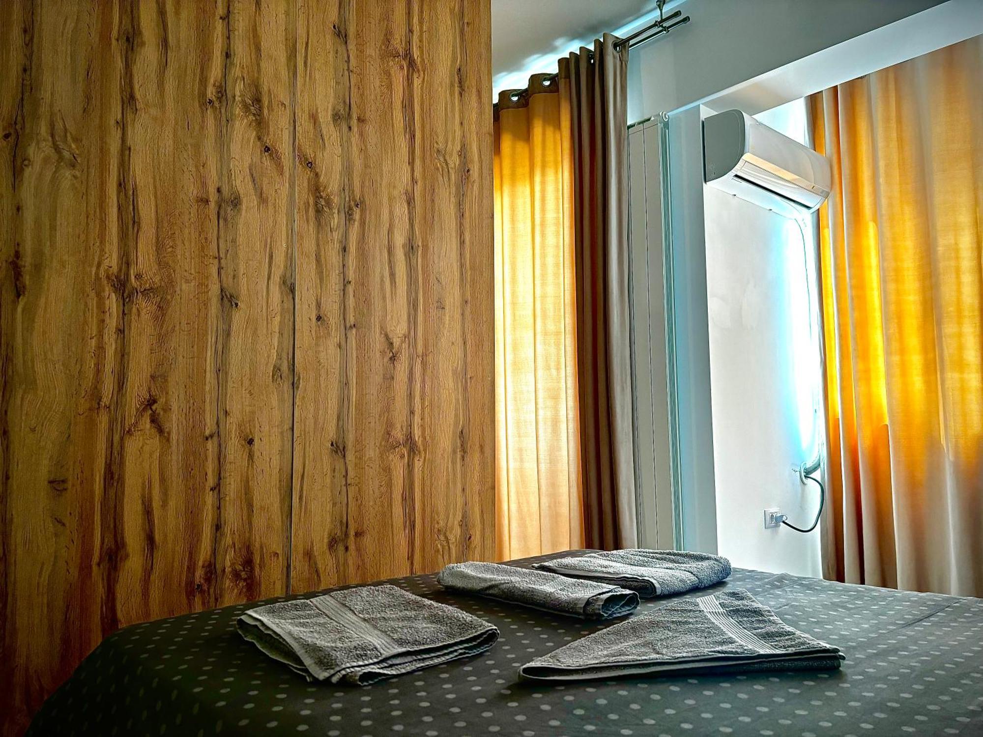 Sky View - Free Parking Apartment Iasi Exterior photo